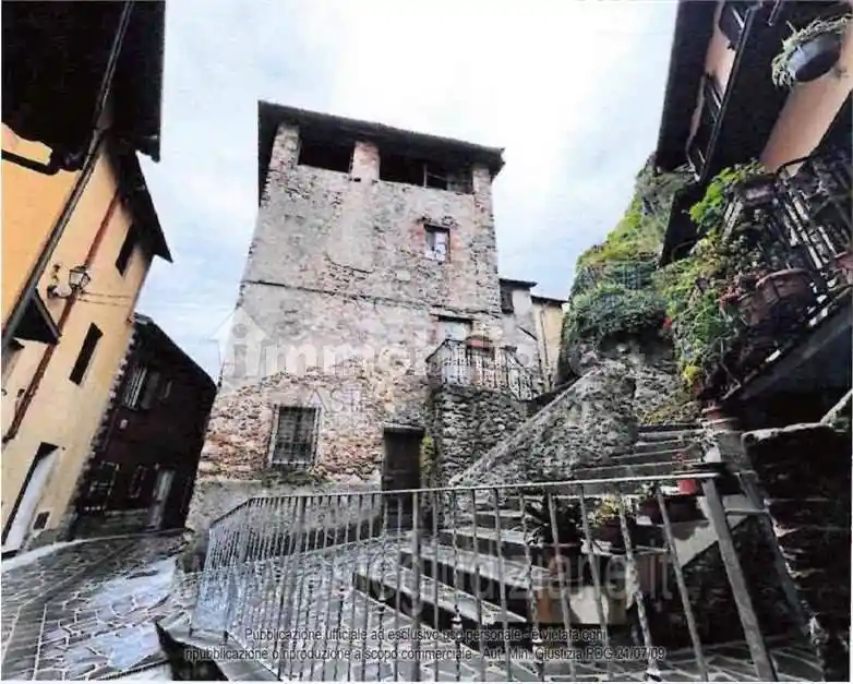 Appartamento all'asta via Castello, 15, 55027 Gallicano Italia, Gallicano - foto 2