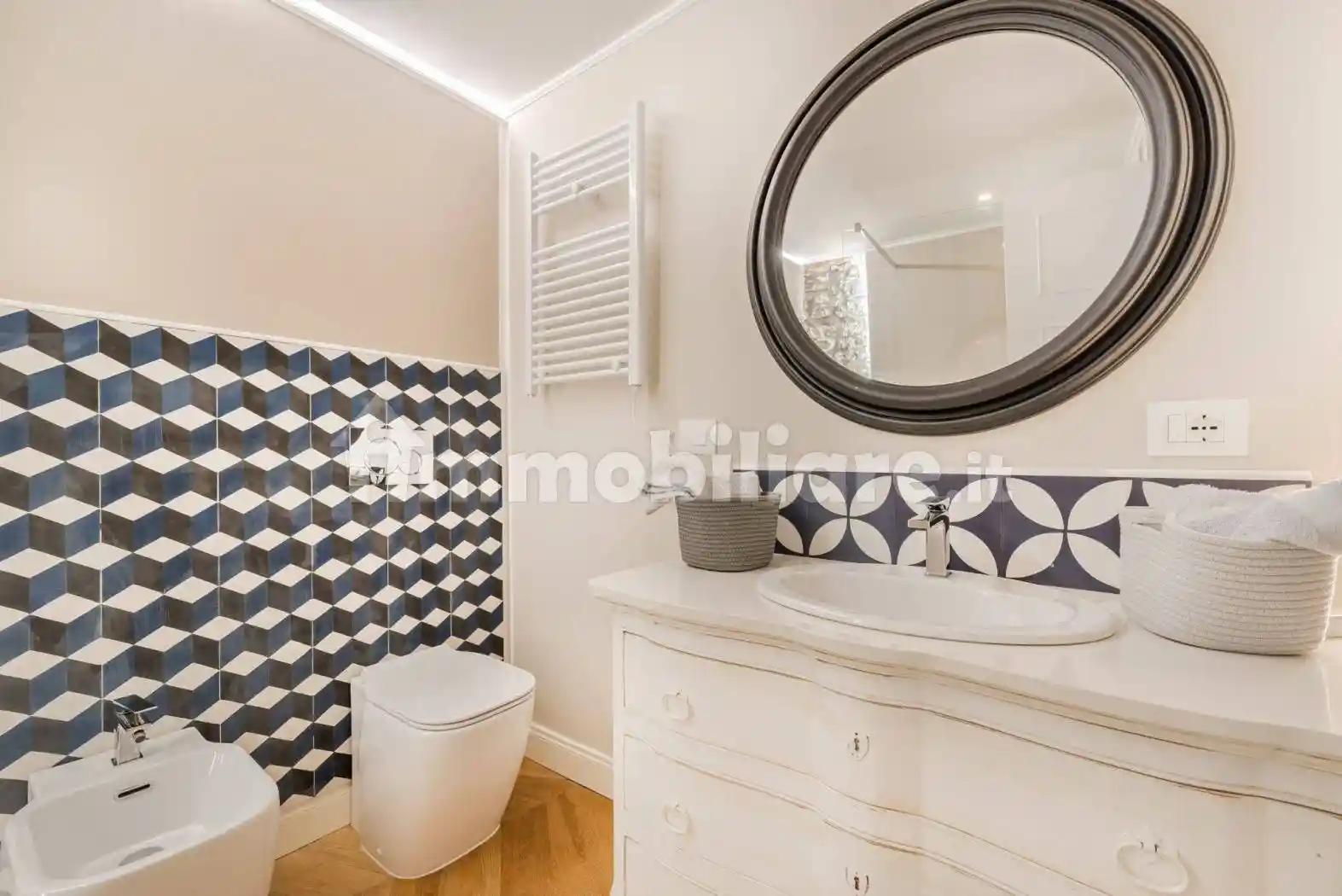 Palazzo - Edificio in Affitto - foto 5