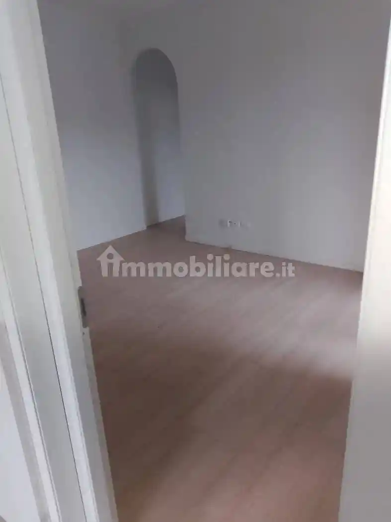 Trilocale piazza Pietro Frattini, Lorenteggio, Milano - foto 4