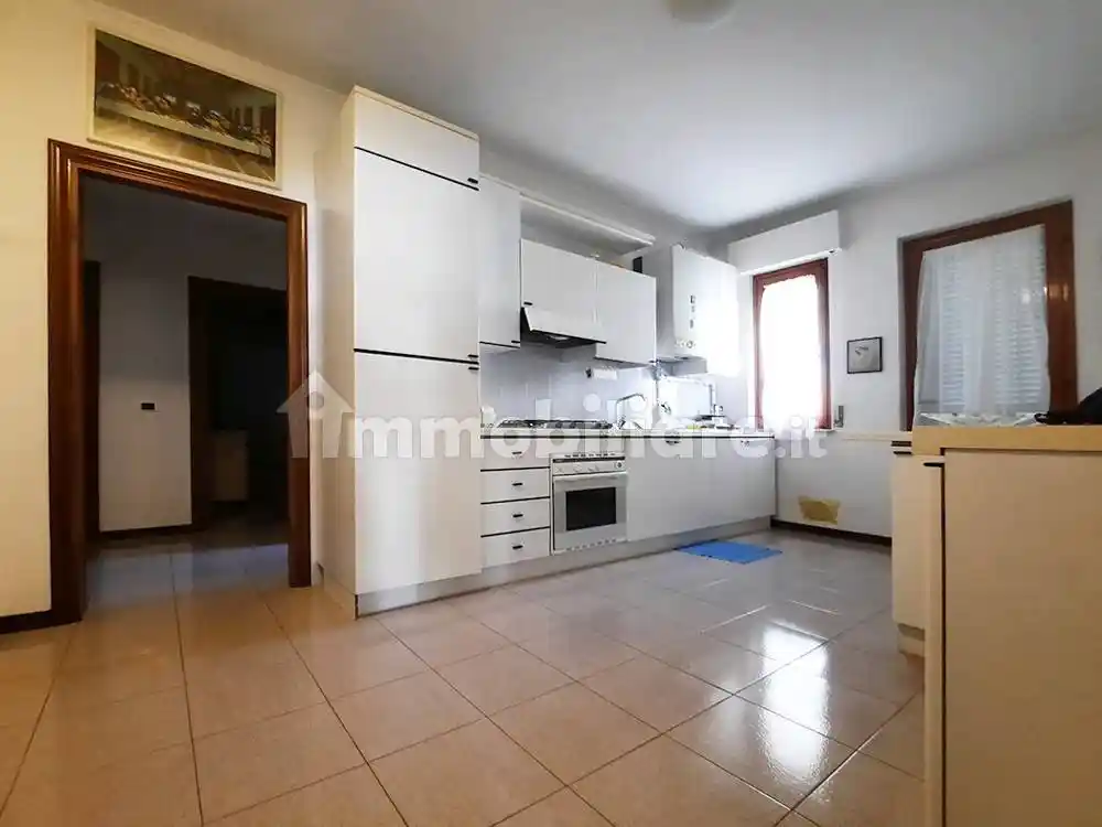 Appartamento via Giuseppe Garibaldi 20, Centro, Alba Adriatica - foto 5