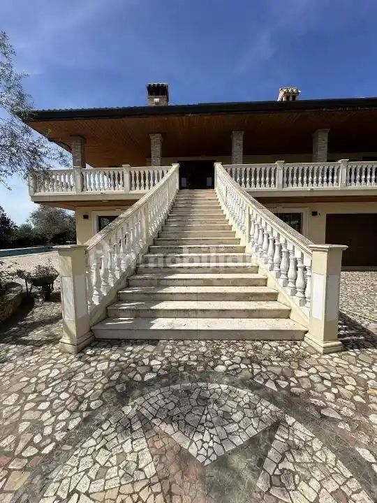 Villa unifamiliare via San Pietro 88, Città Sant'Angelo - foto 2