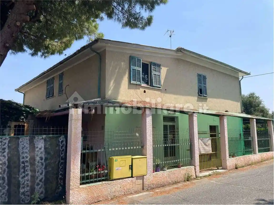 Casa indipendente in vendita a Albenga