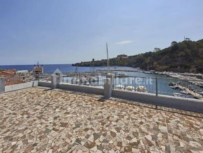 Quadrilocale via Assunzione 64, Porto, Capraia Isola - foto 5