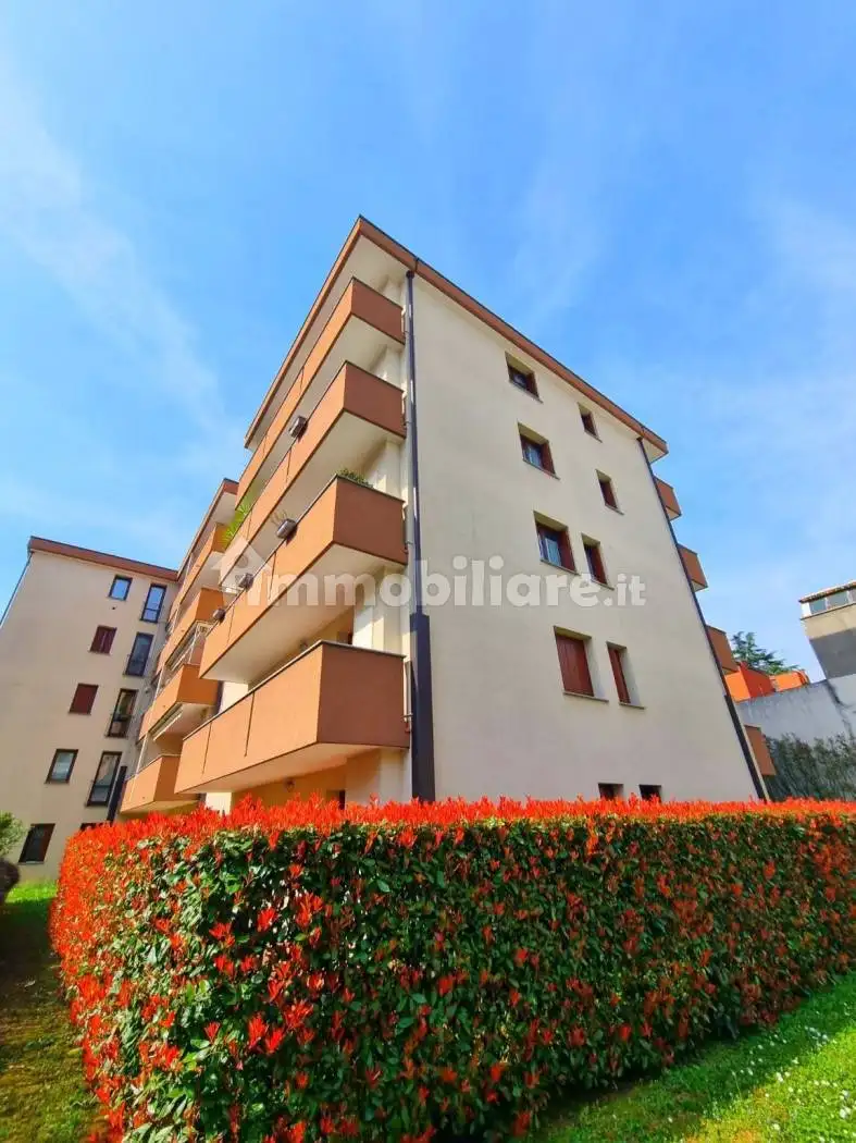 Appartamento in vendita a Lecco