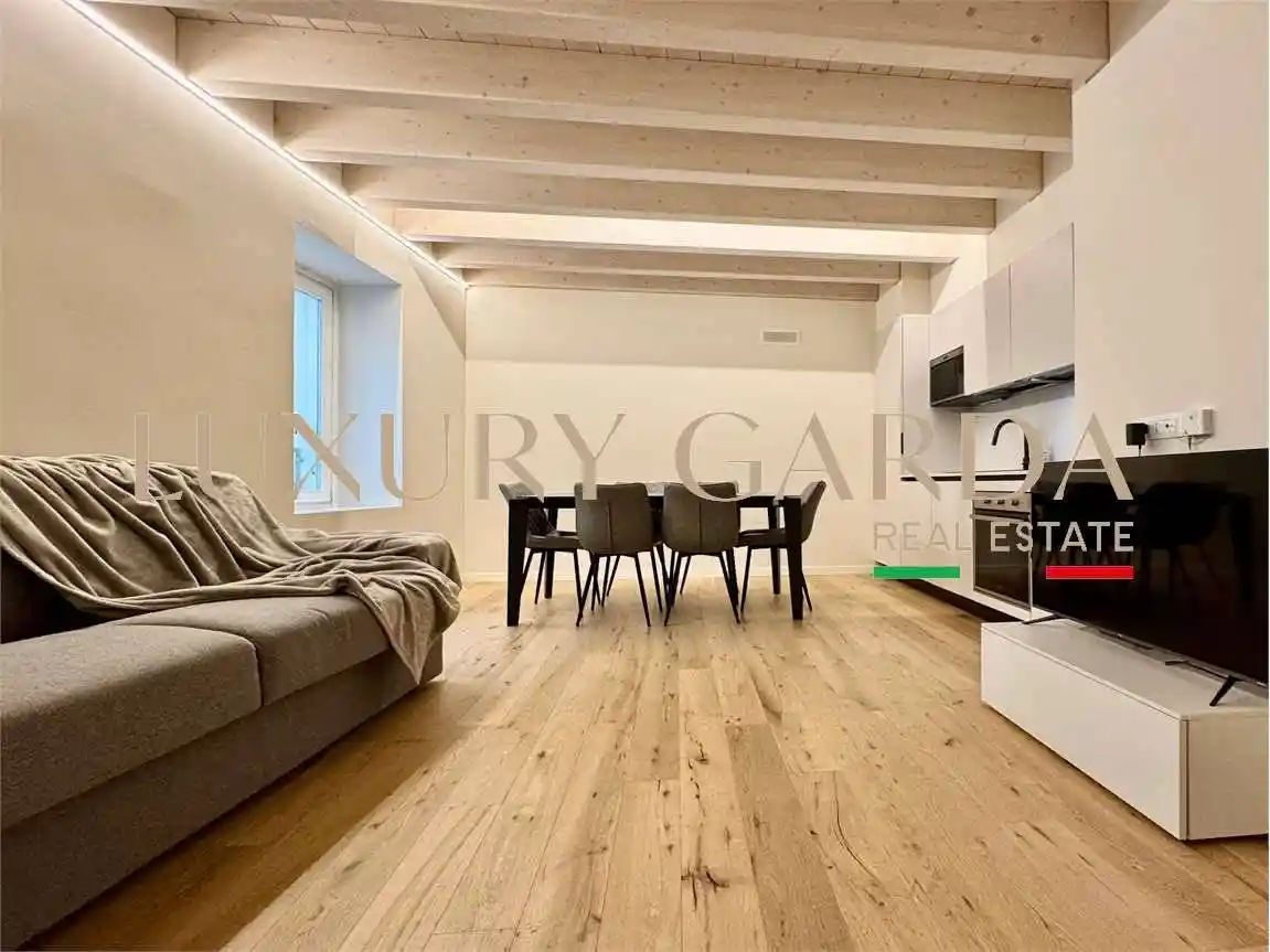 Appartamento in vendita a Desenzano del Garda
