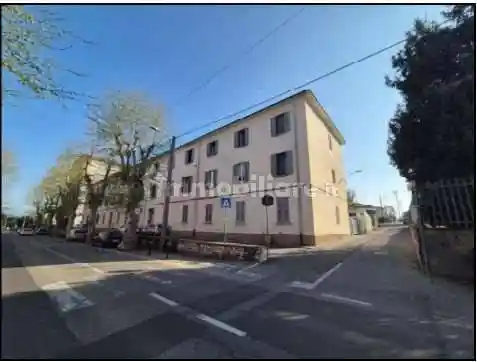 Appartamento in vendita a Varano Borghi