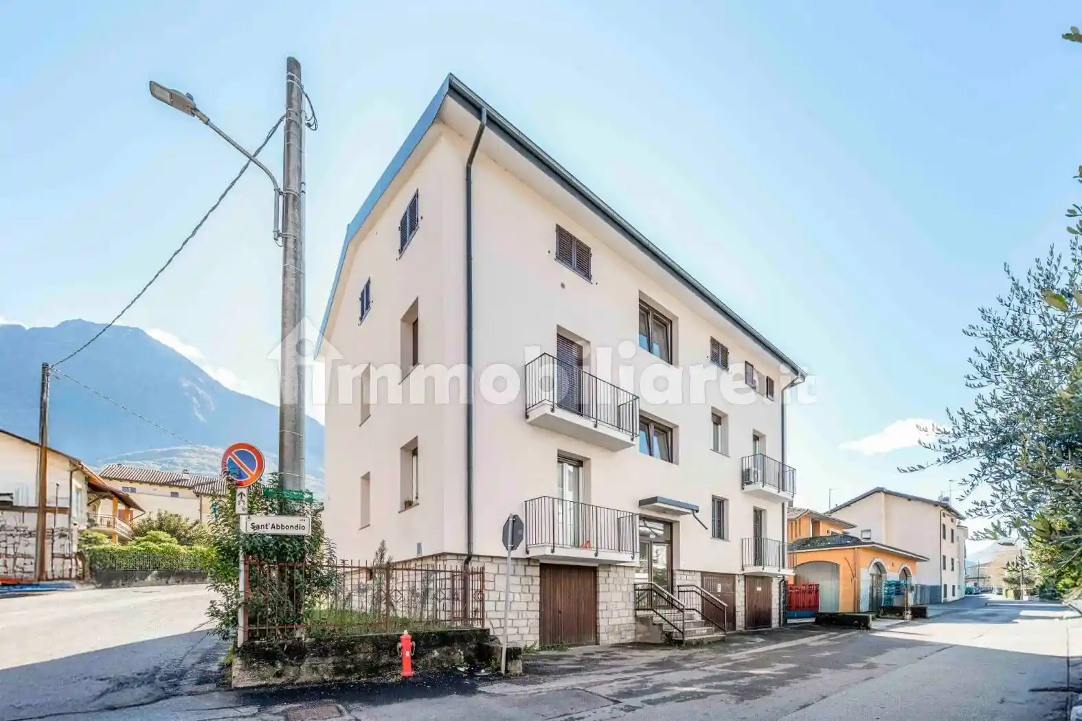 Appartamento in vendita a Colico