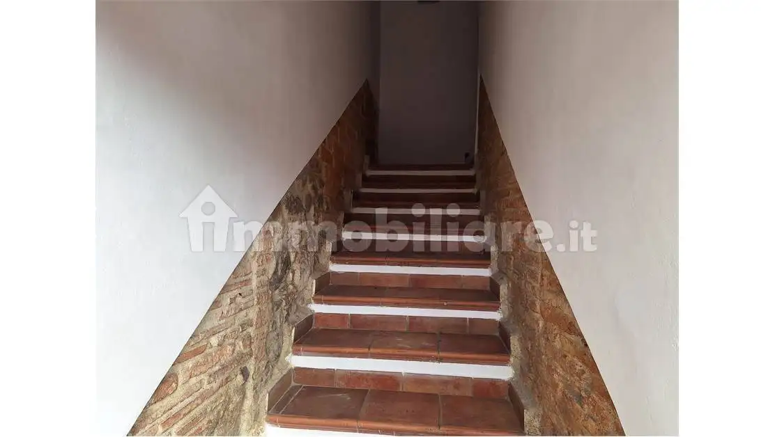 Casa indipendente in vendita a Massa e Cozzile