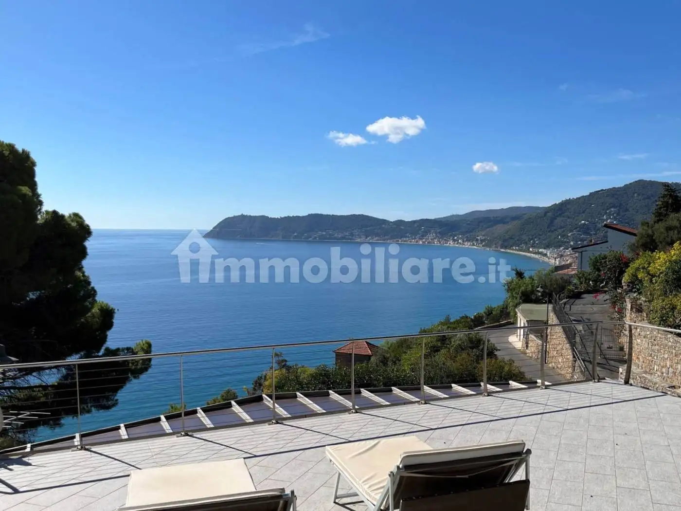 Villa in vendita a Alassio