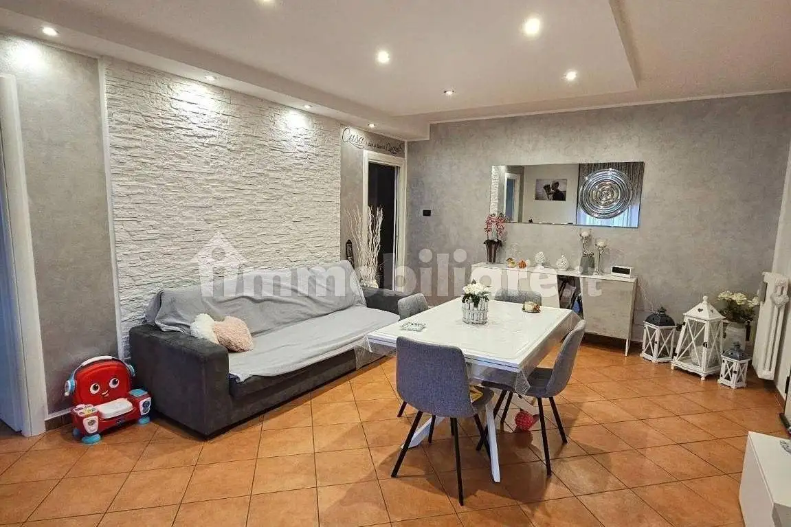 Trilocale via Pallaia, Centro, Castelnovo di Sotto - foto 2