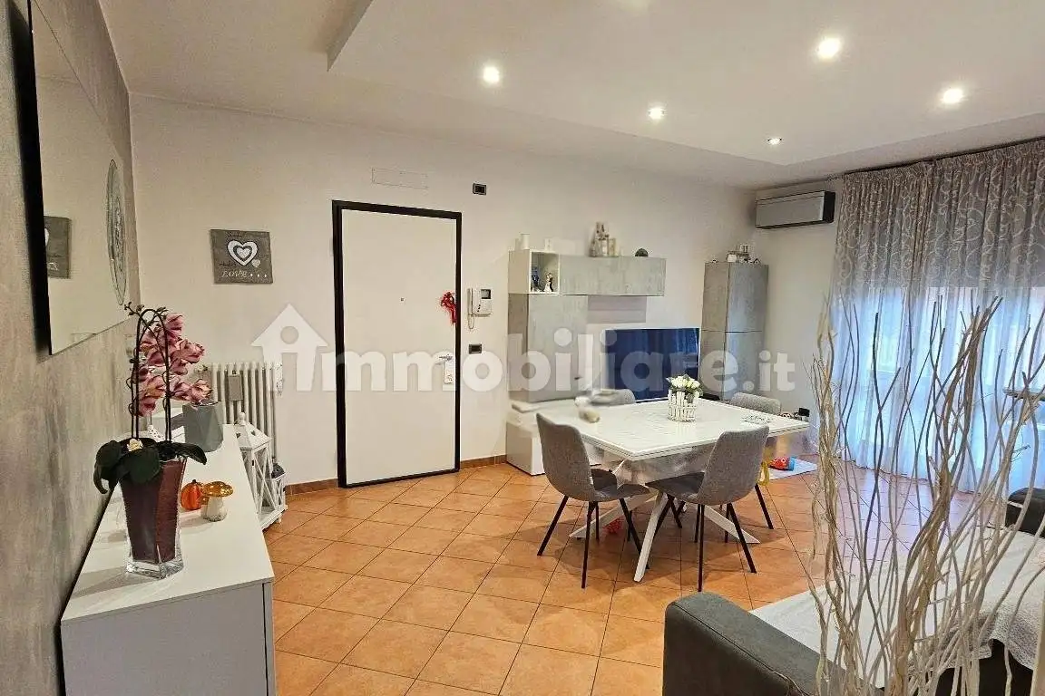 Trilocale via Pallaia, Centro, Castelnovo di Sotto - foto 3