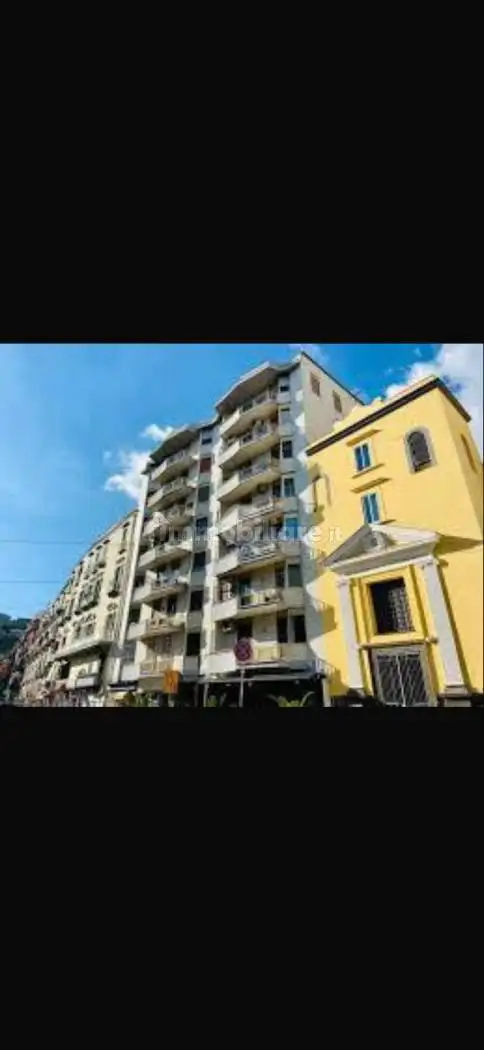 Appartamento in affitto a Napoli