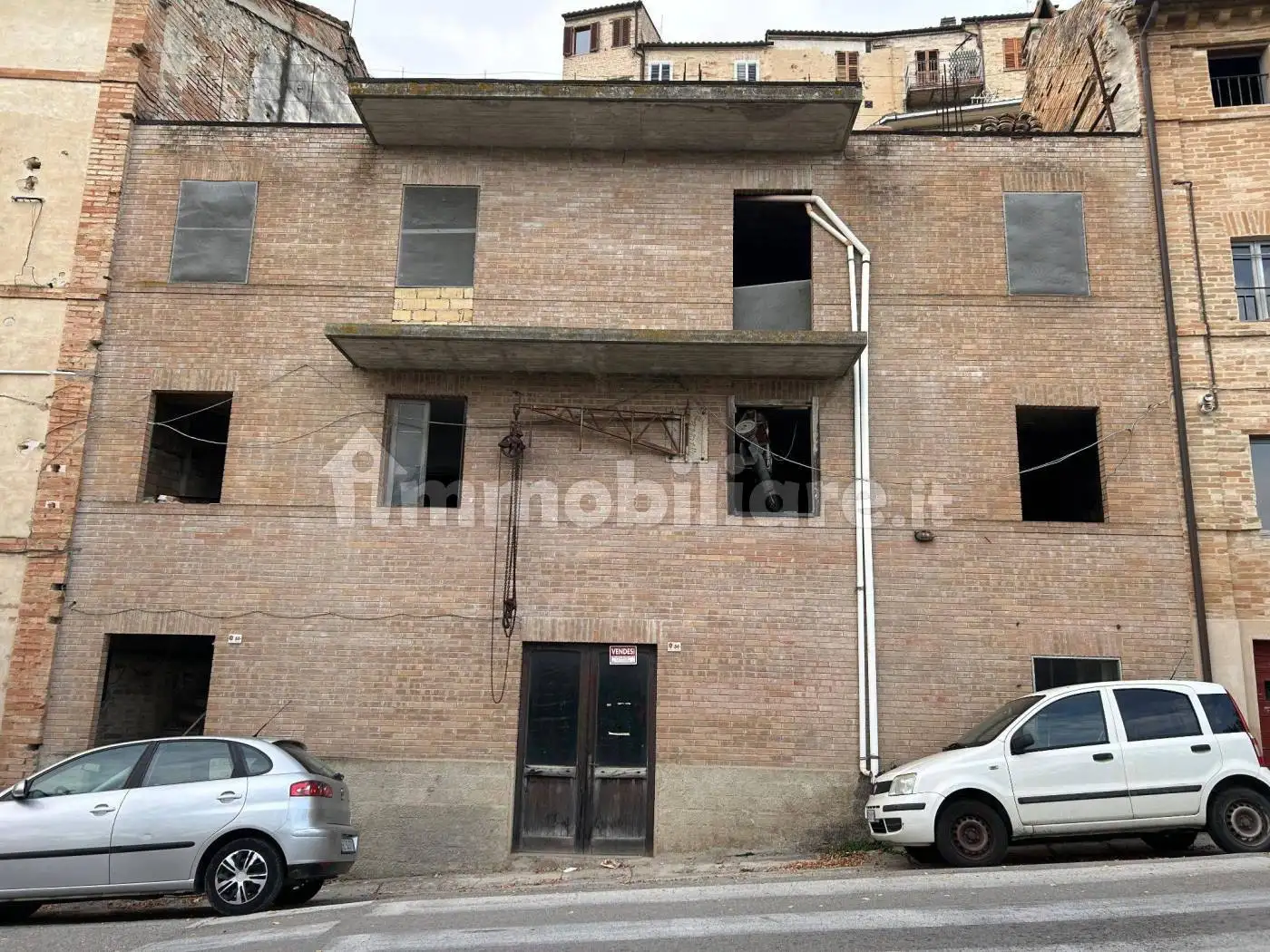 Palazzo - Edificio in vendita a Petritoli