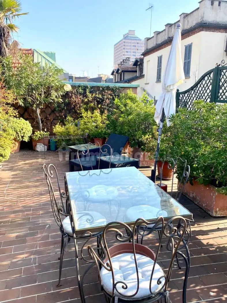 Penthouse - Attic in vendita a Milan