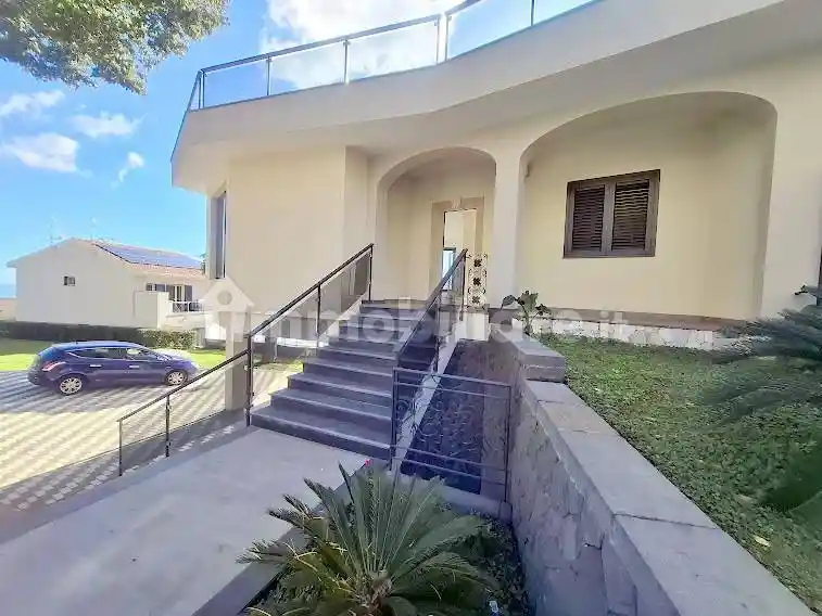 Villa in vendita a Viagrande