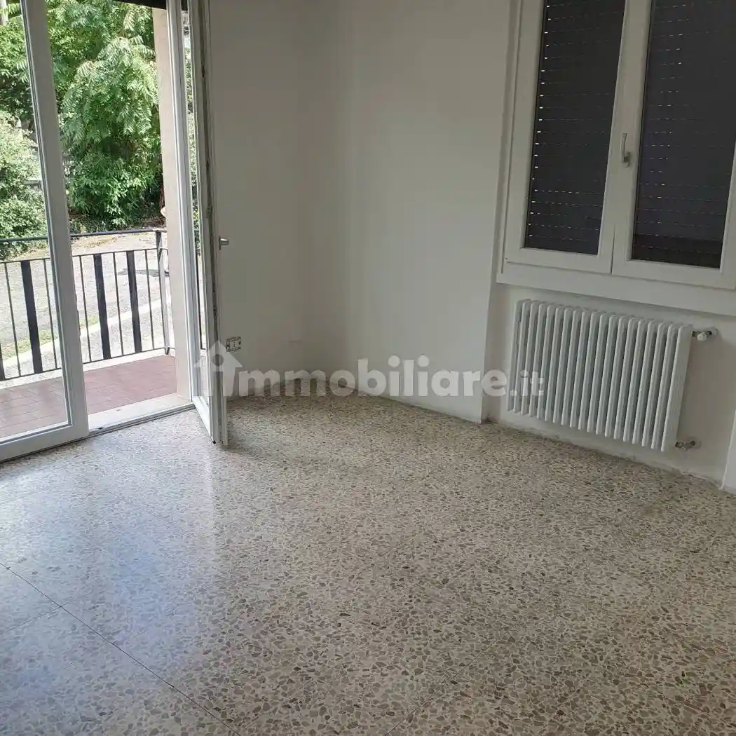 Appartamento in affitto a Laveno-Mombello