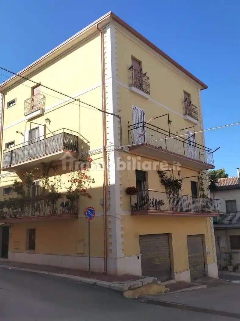 Appartamento in vendita a Castelluccio dei Sauri