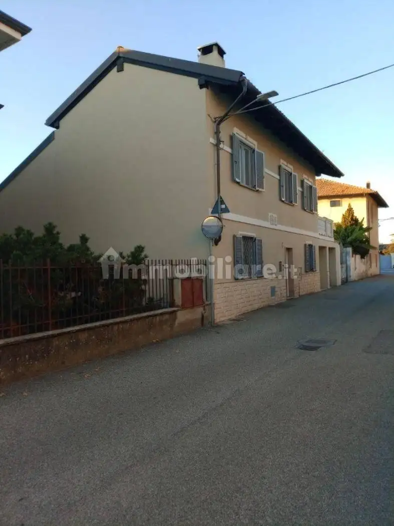 Villa in vendita a Tronzano Vercellese