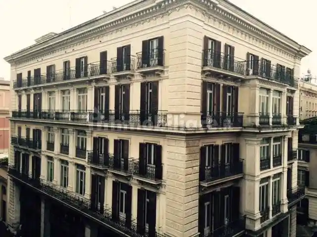 Palazzo - Edificio in affitto a Roma