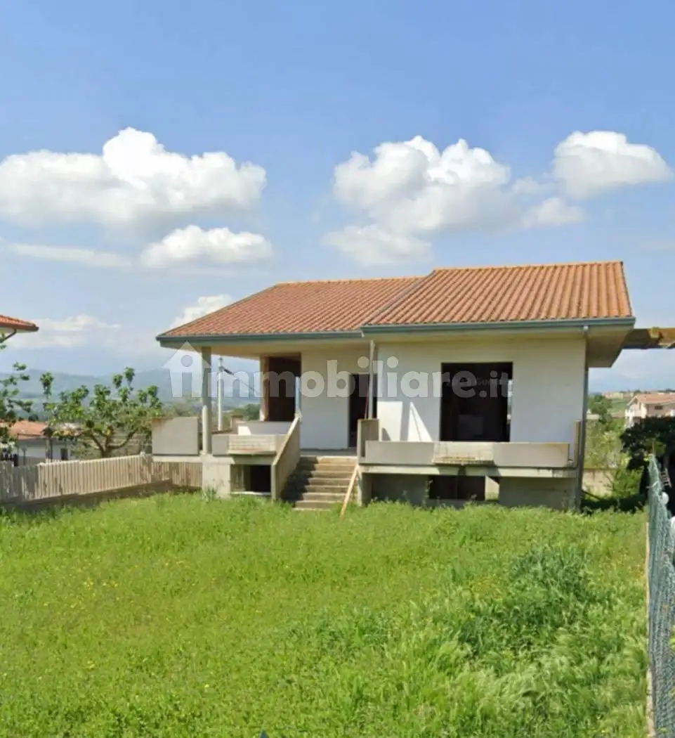 Casa indipendente in vendita a Morro d'Oro