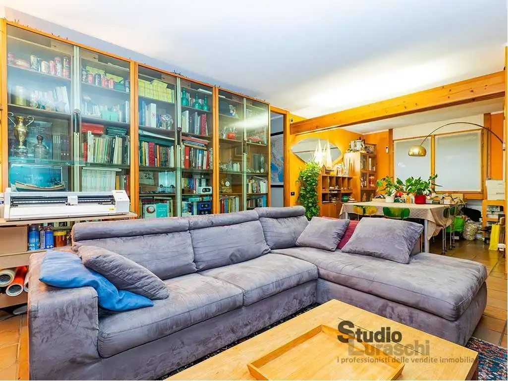 Quadrilocale via Mazzini, 2, Centro, Barzanò - foto 3