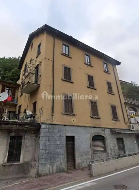 Appartamento in vendita a Parre