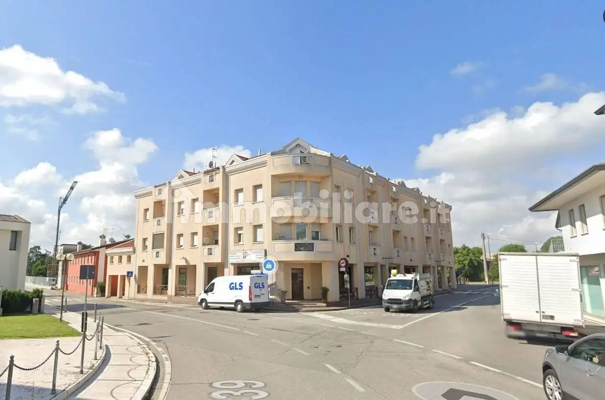 Appartamento in affitto a Santa Giustina in Colle