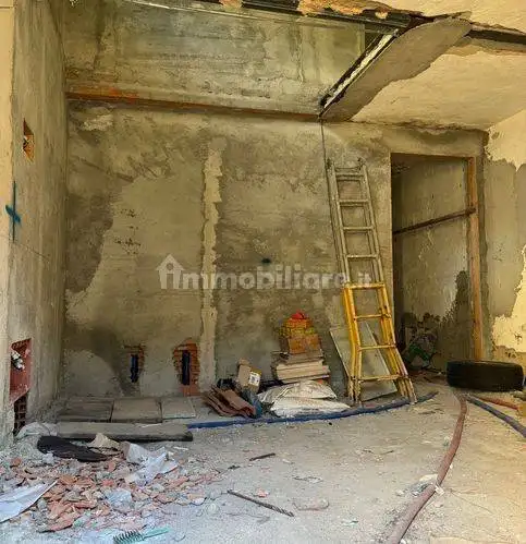 Rustico, da ristrutturare, 65 m², Bisuschio - foto 3