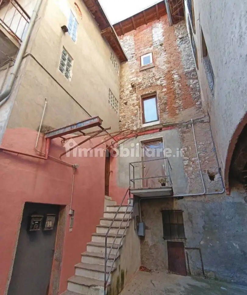 Appartamento in asta a Caravate