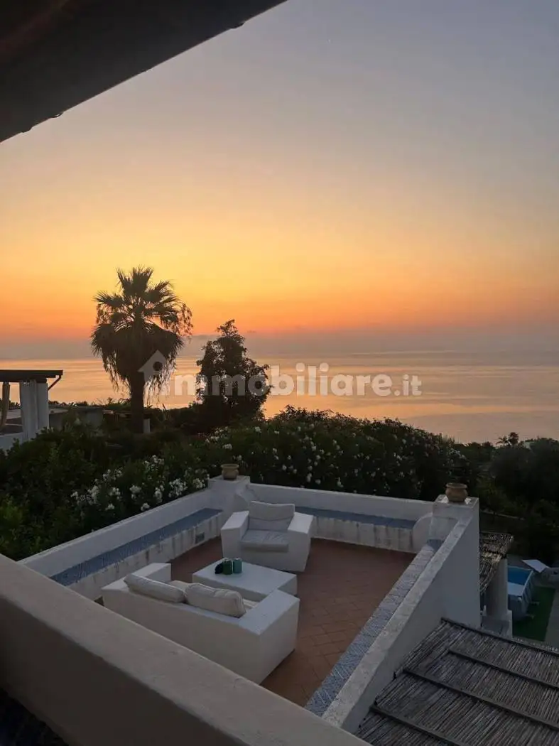 Casa indipendente in vendita a Santa Marina Salina