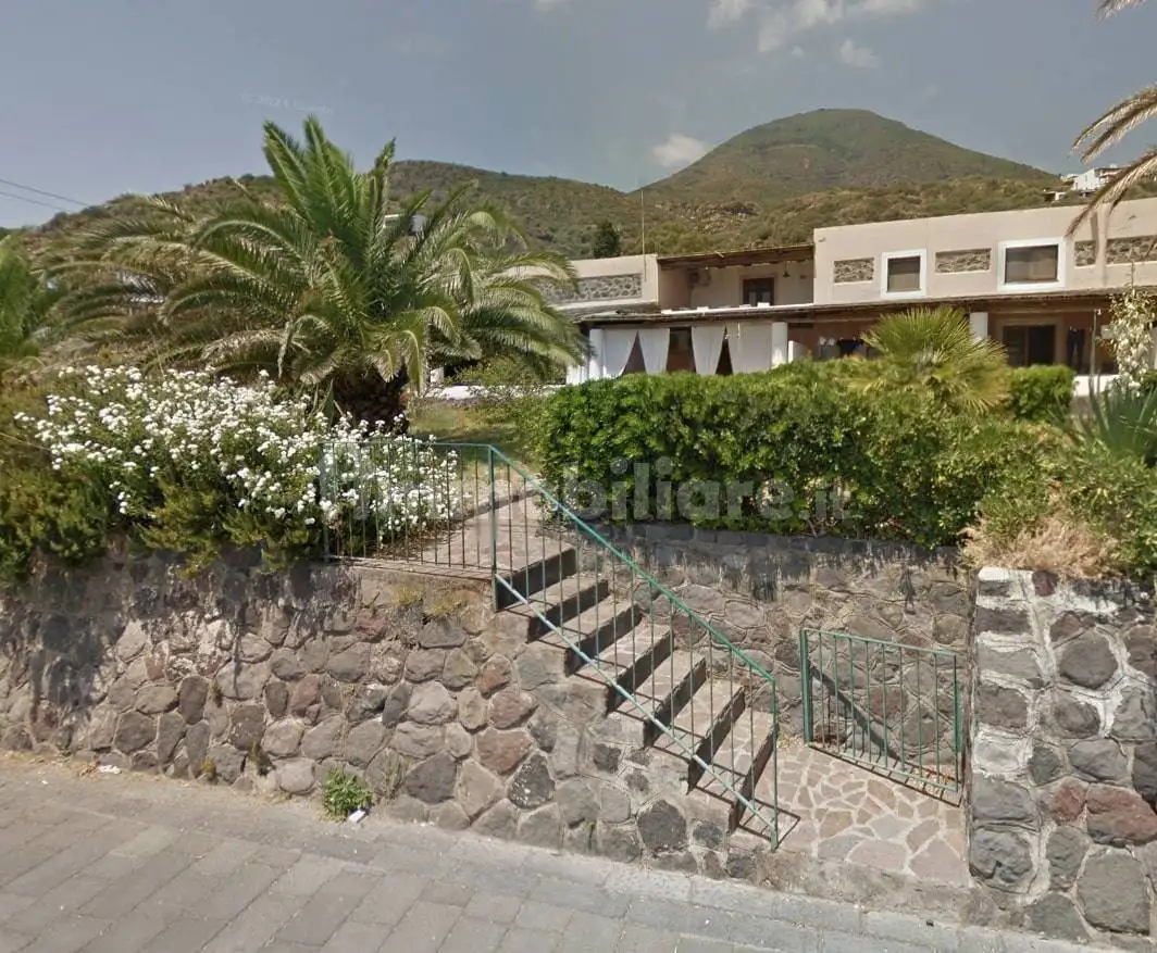 Villa in vendita a Santa Marina Salina