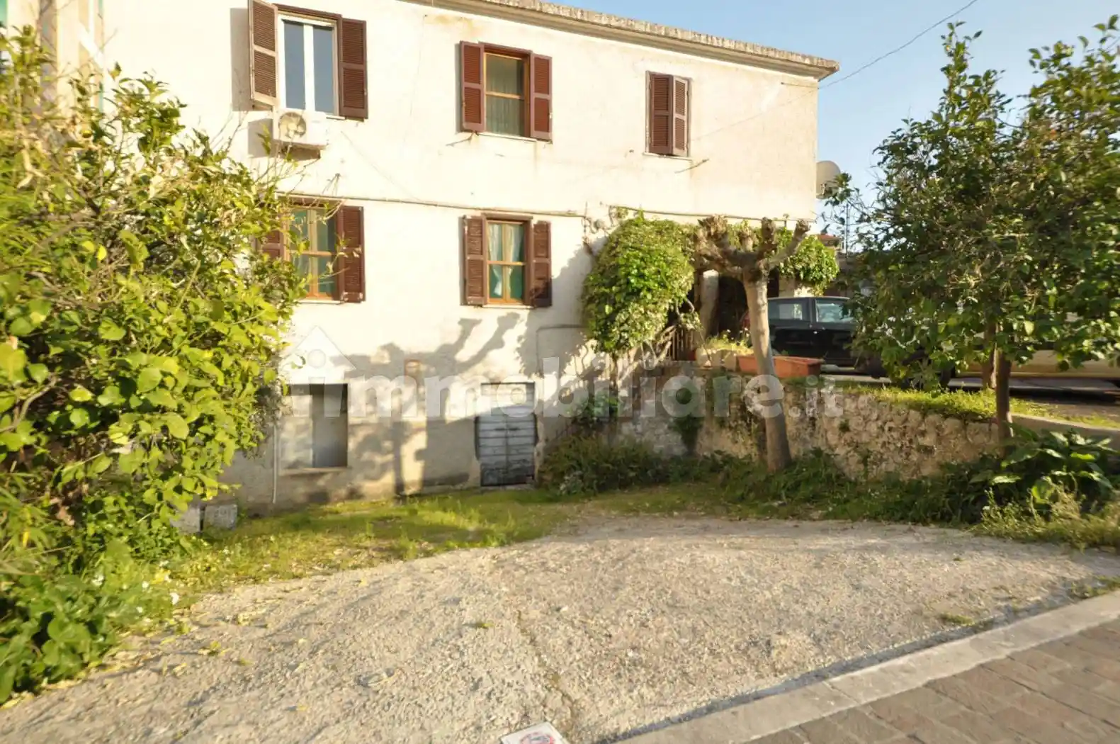 Palazzo - Edificio in vendita a Sezze