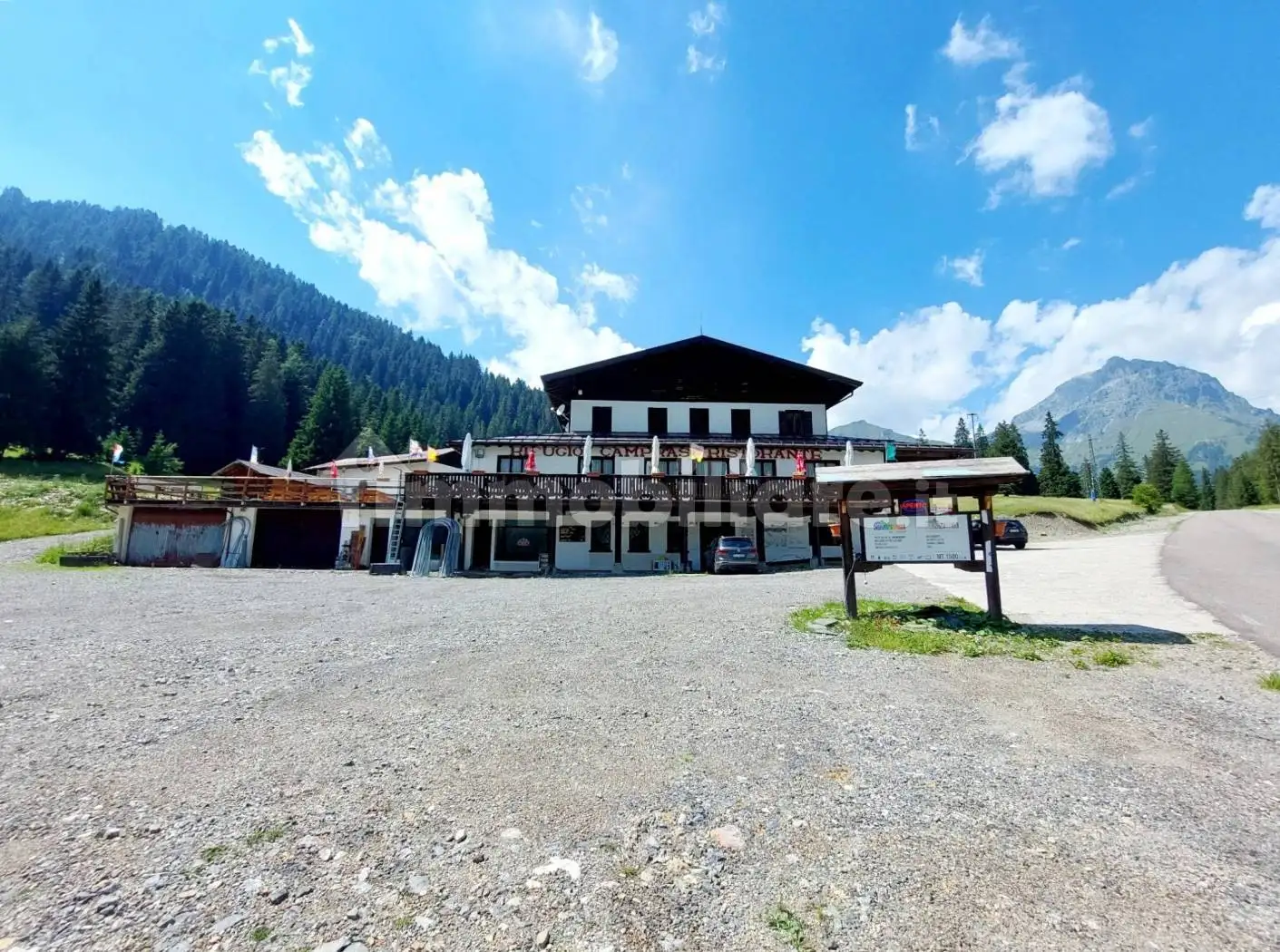 Palazzo - Edificio in vendita a Breno