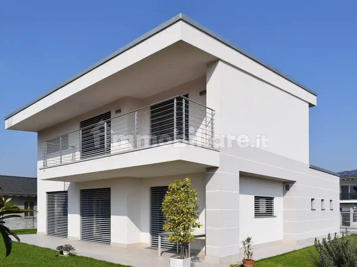 Casa indipendente in vendita a Correggio