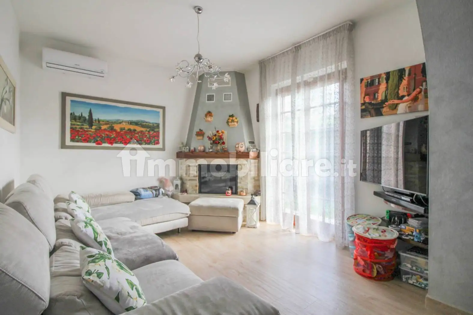 Villa in vendita a Cascina