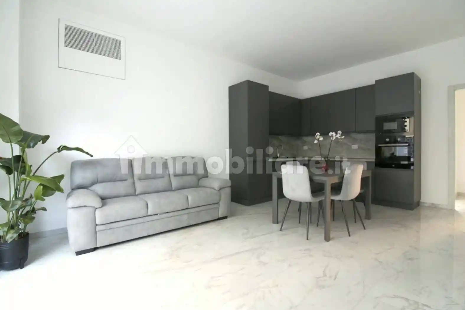 Bilocale via Gerolamo Borgazzi 12, San Carlo - Stazione, Monza - foto 2