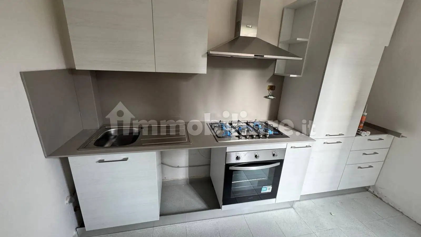 Appartamento in affitto a Jesi