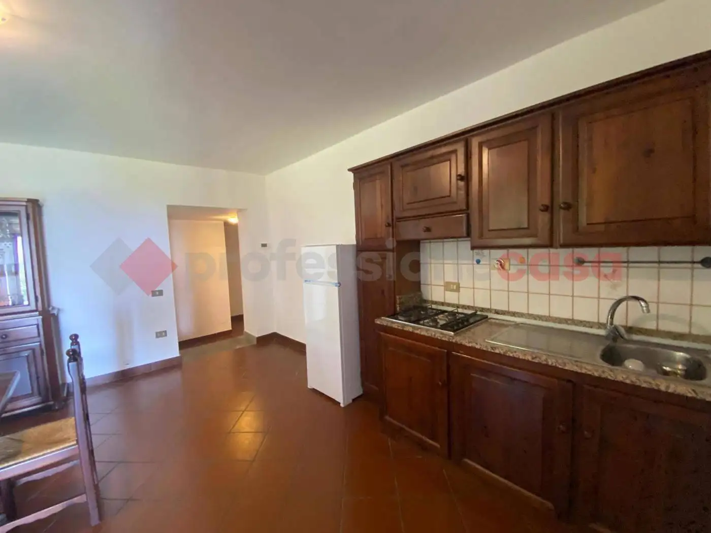 Appartamento in affitto a Capraia e Limite