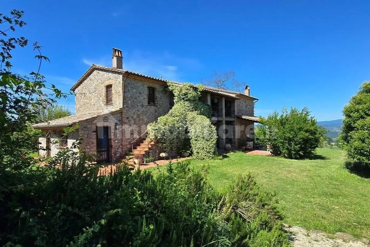 Rustico - Casale in vendita a Castel Viscardo