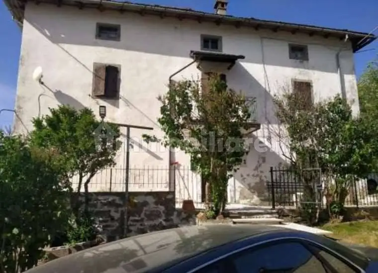 Casa indipendente in vendita a San Benedetto Val di Sambro