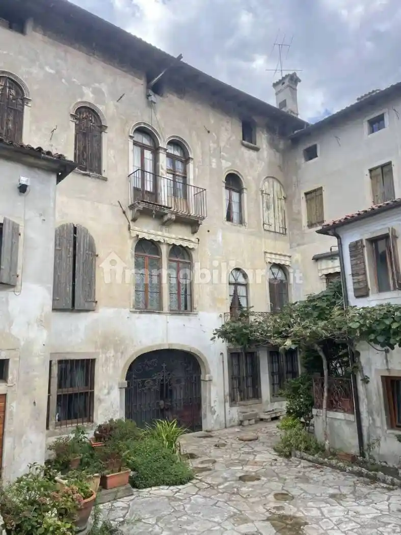 Villa in vendita a Vittorio Veneto