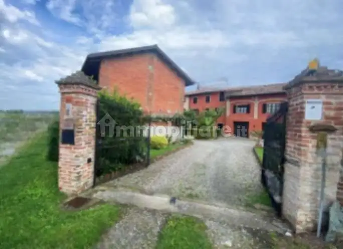 Casa indipendente in vendita a Alfiano Natta