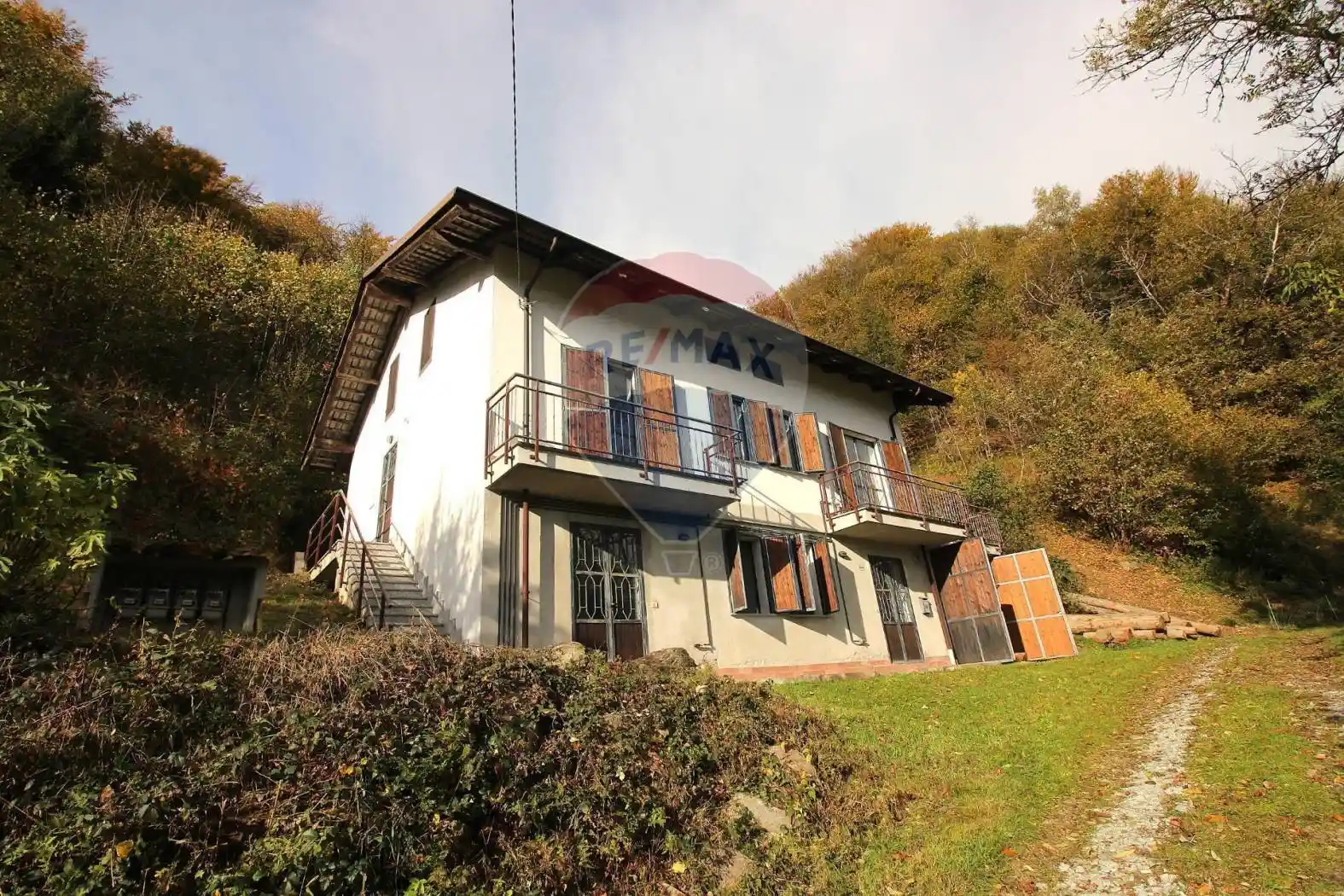 Casa indipendente in vendita a Mezzenile