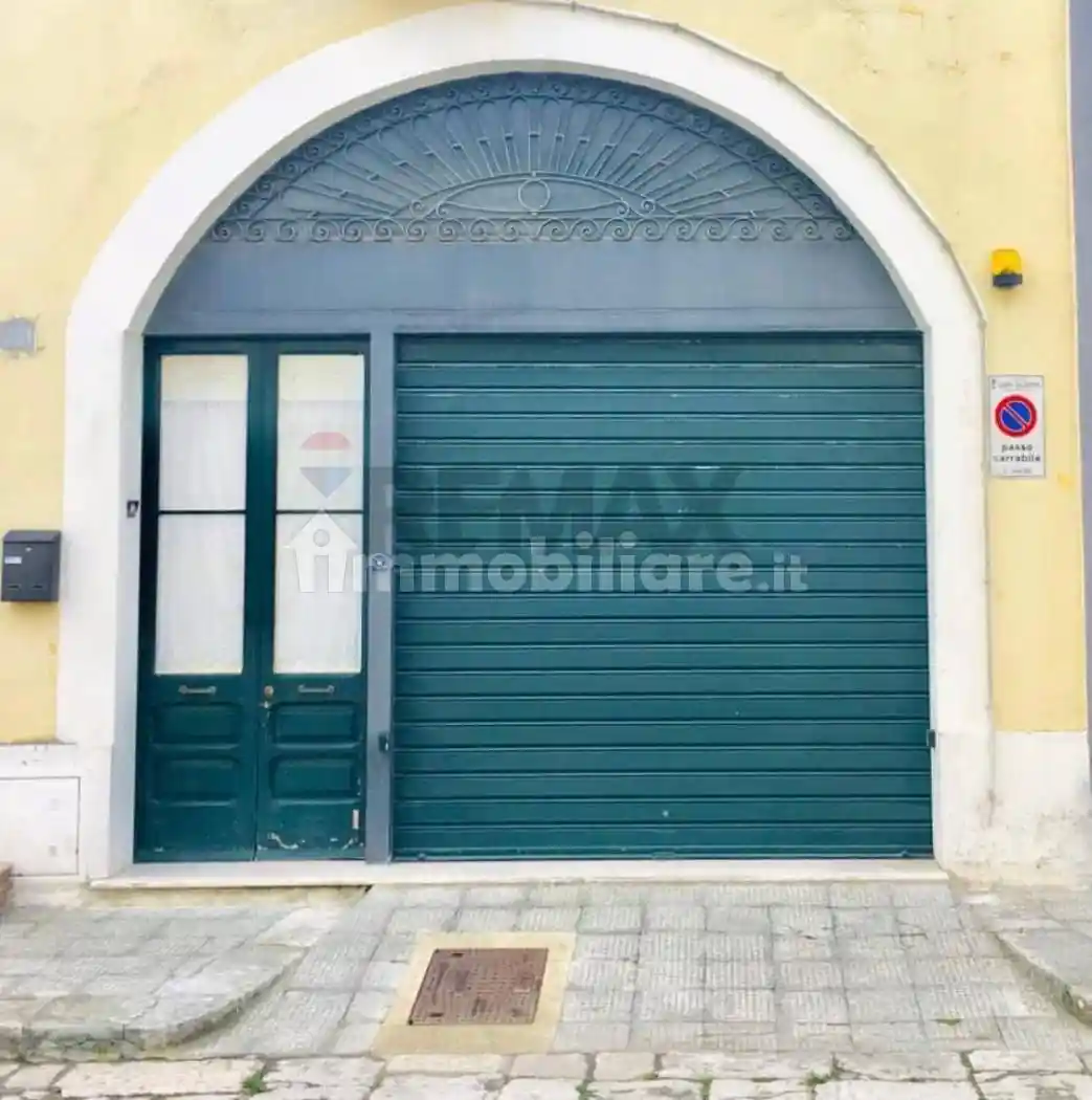 Casa indipendente in vendita a Campi Salentina