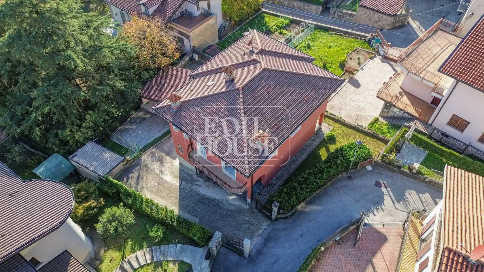 Villa unifamiliare via Alessandro Volta, Cesana Brianza - foto 4