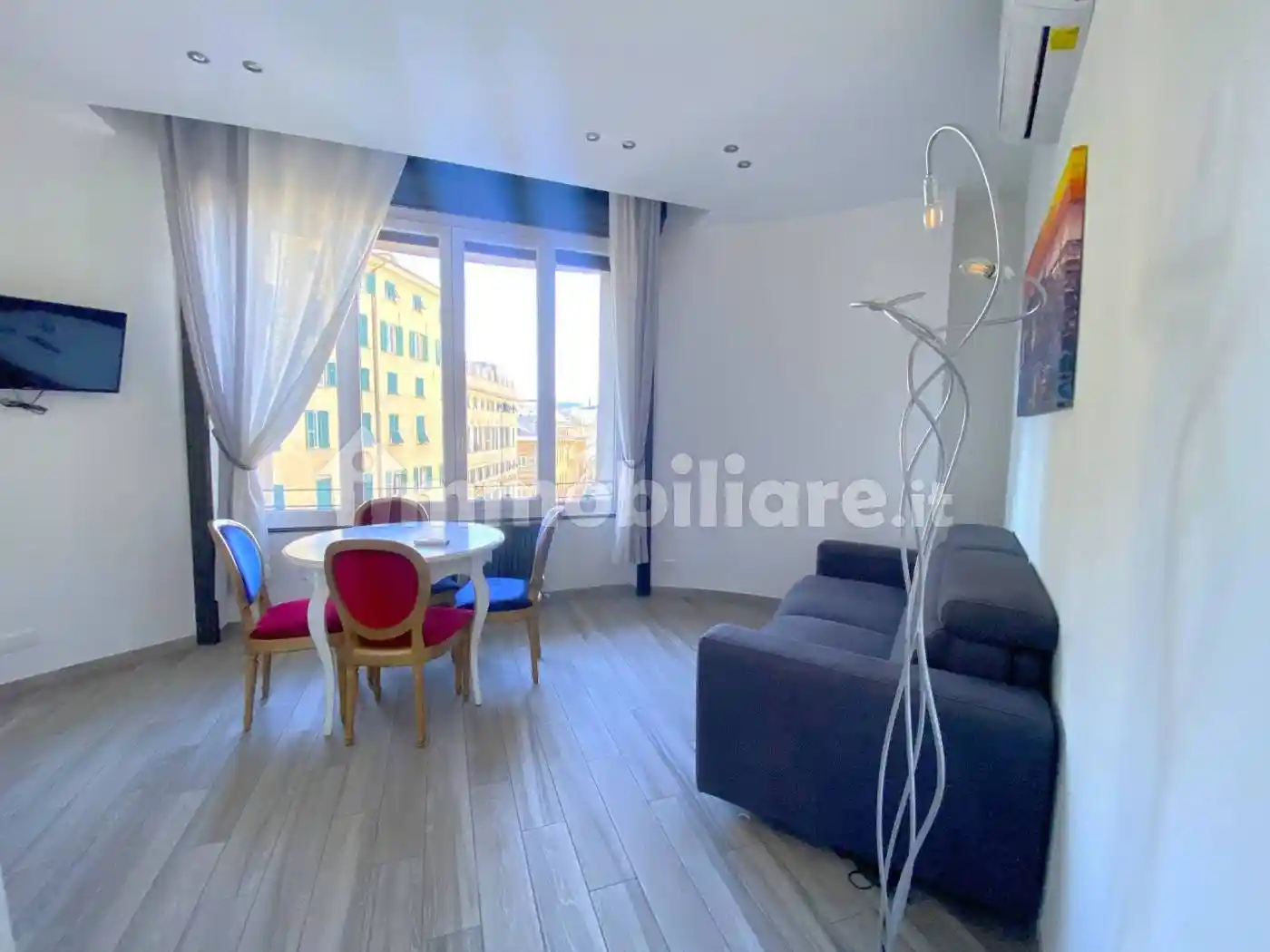 Bilocale largo della Zecca 8, Castelletto, Genova - foto 2