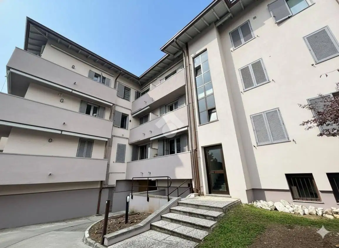 Appartamento in vendita a Arosio