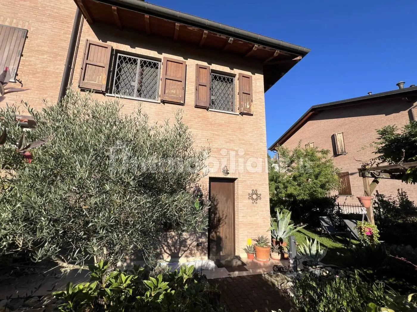 Casa indipendente in vendita a Valsamoggia