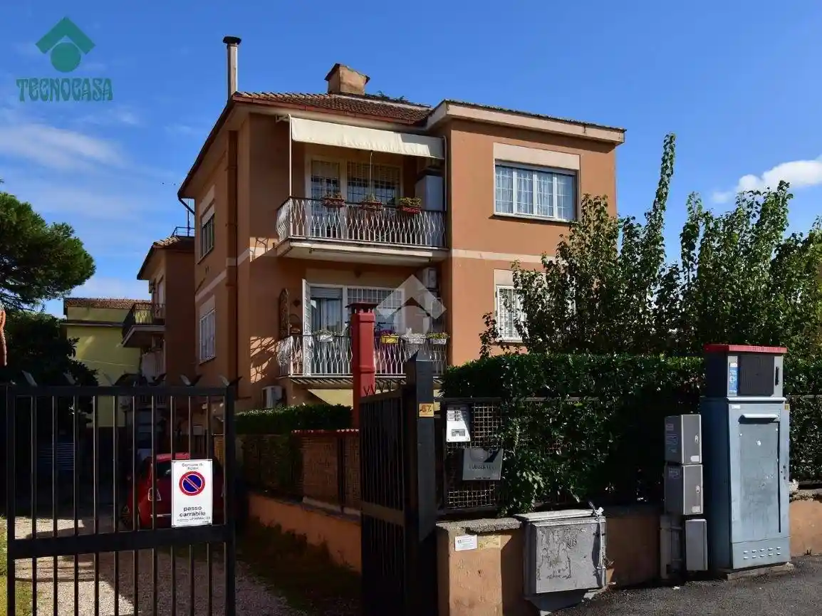 Trilocale via taurianova 67, Appio Claudio - Statuario, Roma - foto 2