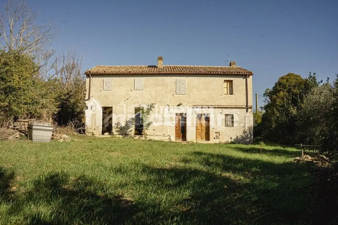 Casa indipendente in vendita a Fano